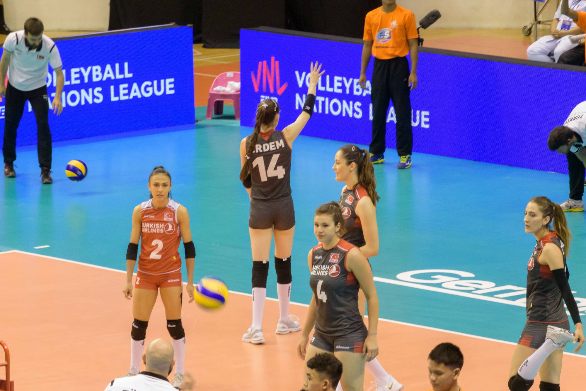 2018-06-05-korat-nakhonratchasima-vnl-volleyball-japan-turkey-korea-thailand-day1